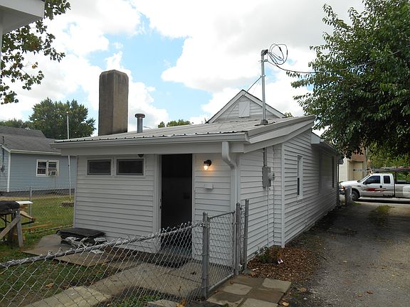 5th image of 1313 Lee St