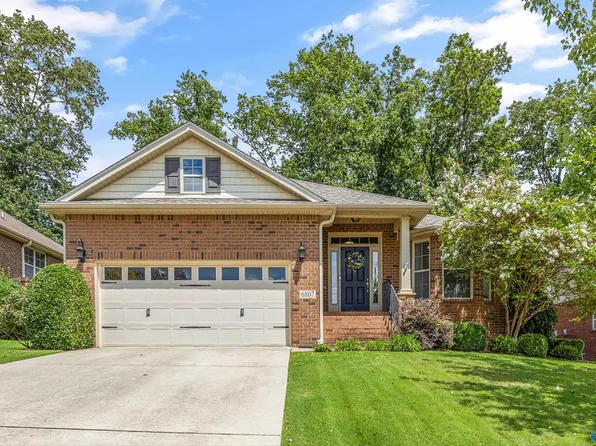 6807 Breyerton Way SE, Owens Cross Roads, AL 35763