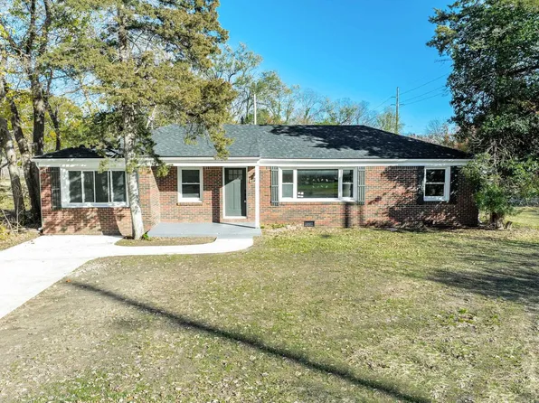 2608 N Clarence Ave, Wichita, KS 67204