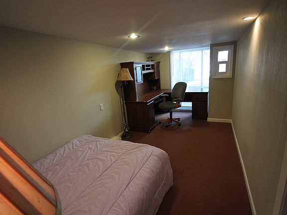 5th image of 408 Vista Grande Ave