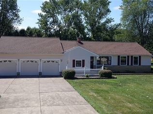 7248 Welland Dr, Mentor, OH 44060
