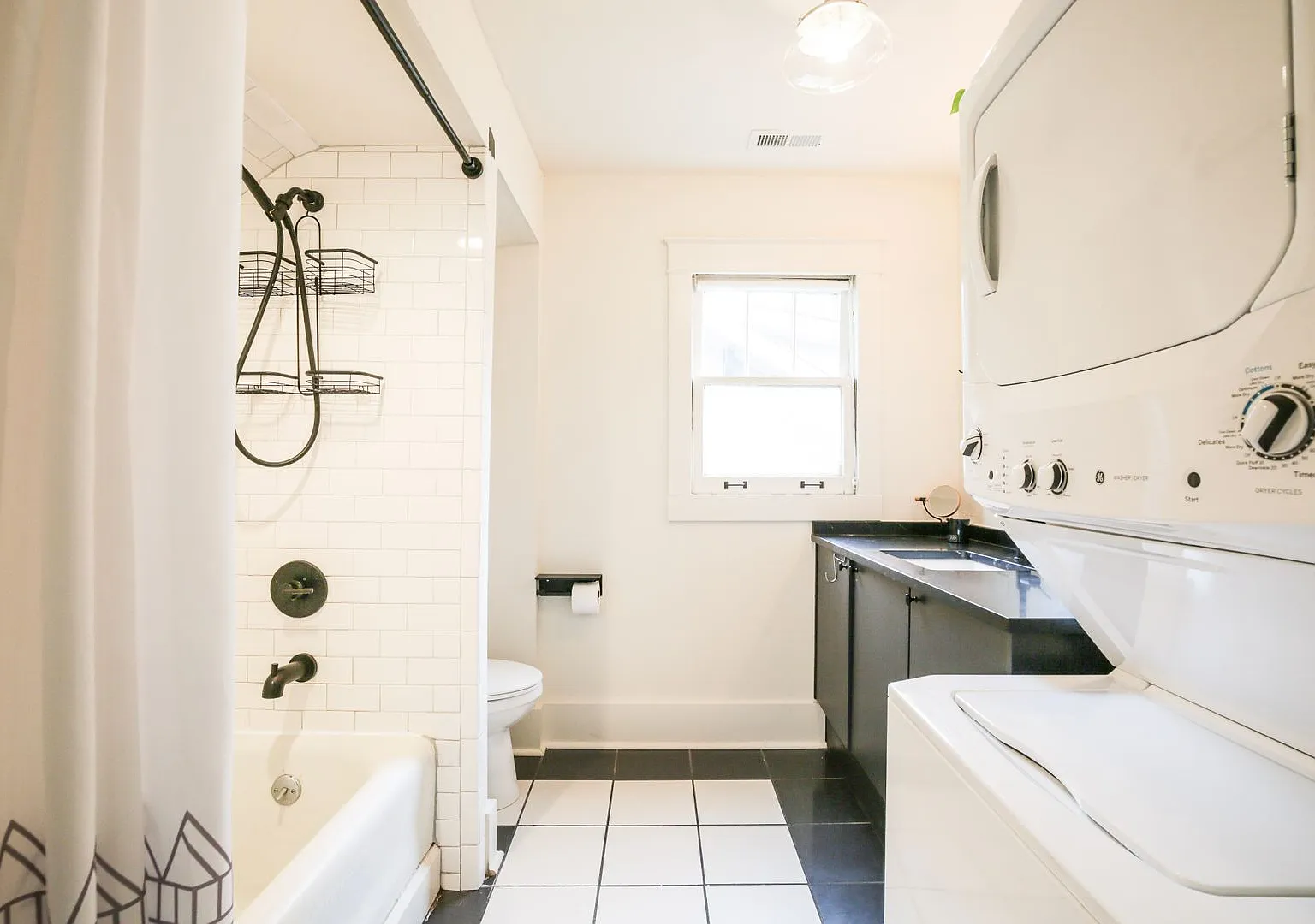 Coming soon! Great upstairs duplex unit in East Nashville-walk to Rosepepper Cantina! — Photo 2