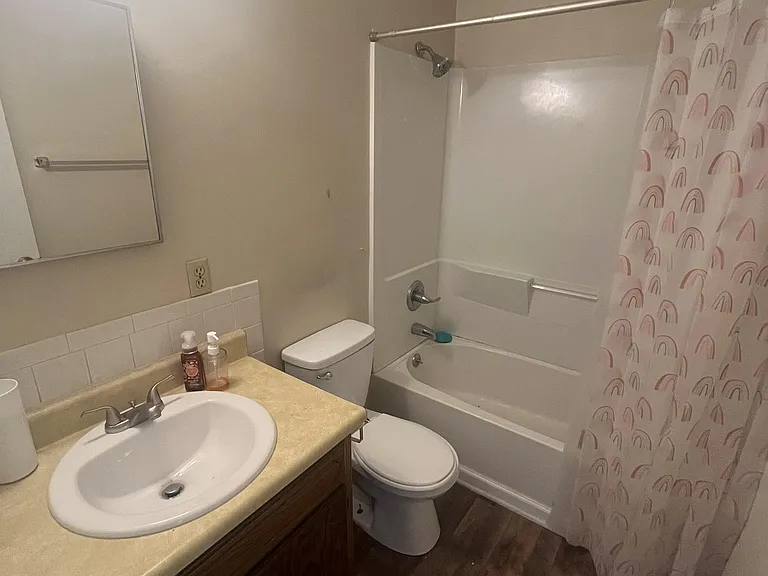 515 Laurel St #B — Photo 7