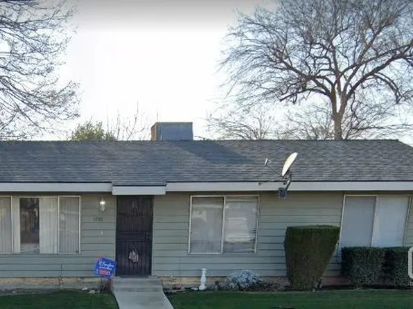 3005 N Half Moon Dr, Bakersfield, CA 93309