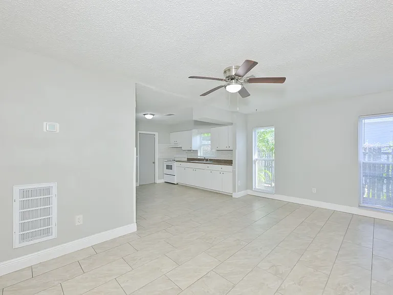 15616 Avalon Ave #2 — Photo 6