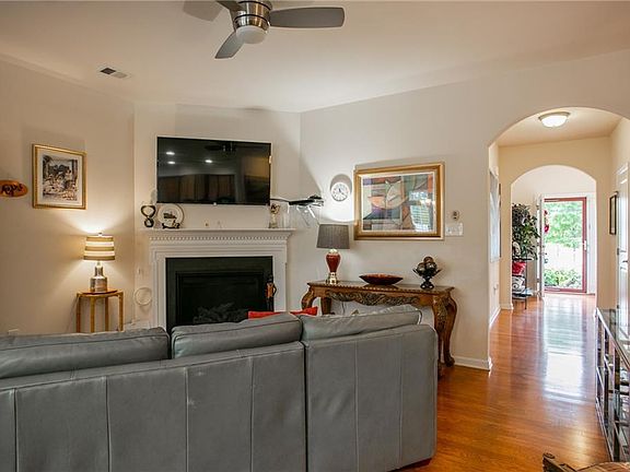5th image of 8878 Ringview Dr