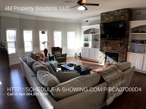 3rd image of 304 Carters Creek Ct