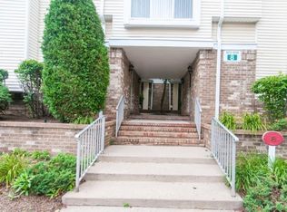 805 Madaline Dr, Avenel, NJ