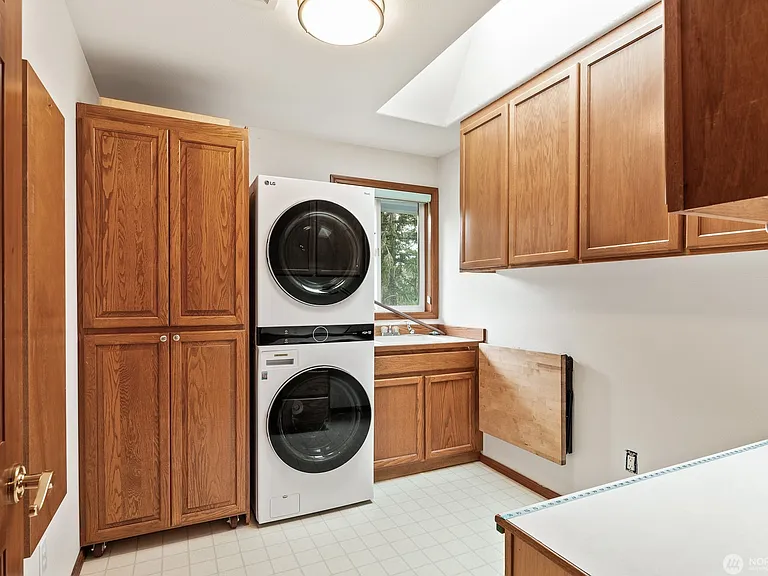1107 Puesta Del Sol Ave #A — Photo 5