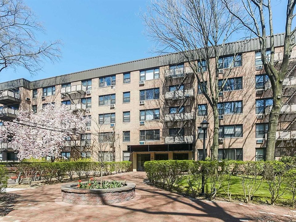 1st image of 6 Birchwood Ct APT 1G