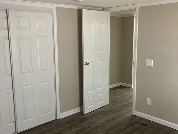 4th image of 311 N Amy Dr