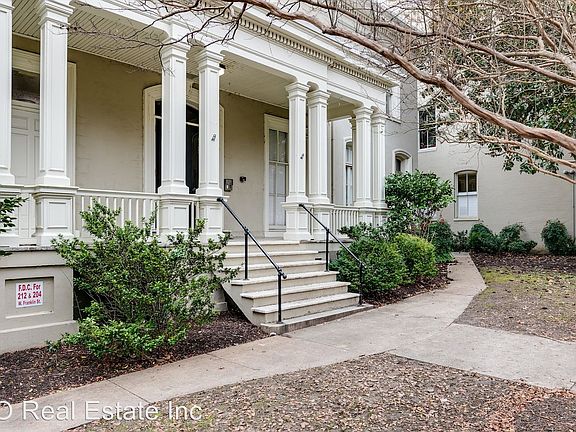2nd image of 212 W. Franklin St #Ph2