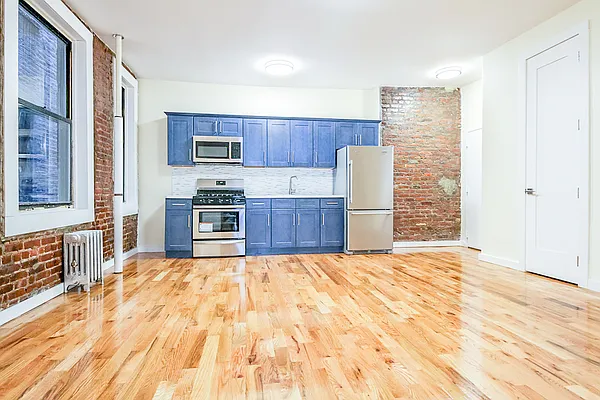 Rented by MySpaceNYC | media 7