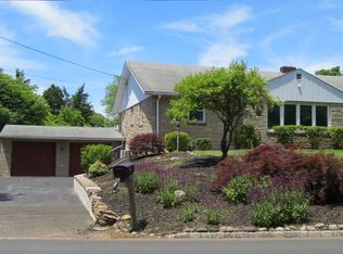 12 School Rd, Whitehouse Station, NJ 08889