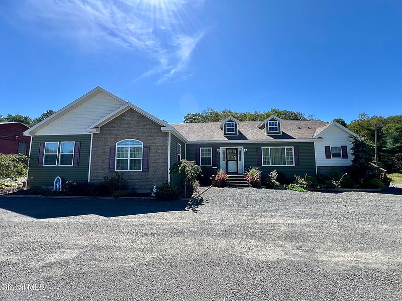 2nd image of 46 Dickmann Road