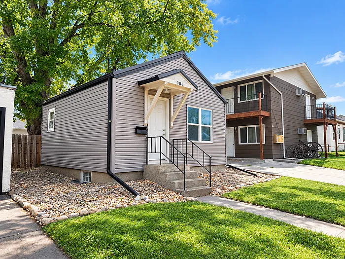 1 bed, 1.0 bath, $1,099 — Photo 3