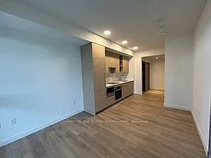 27 McMahon Dr #615 — Photo 4