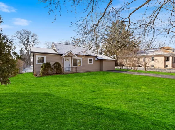 2305 Ravine Dr, Zion, IL 60099