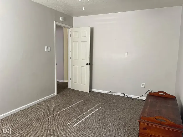 921 Cedar St — Photo 9