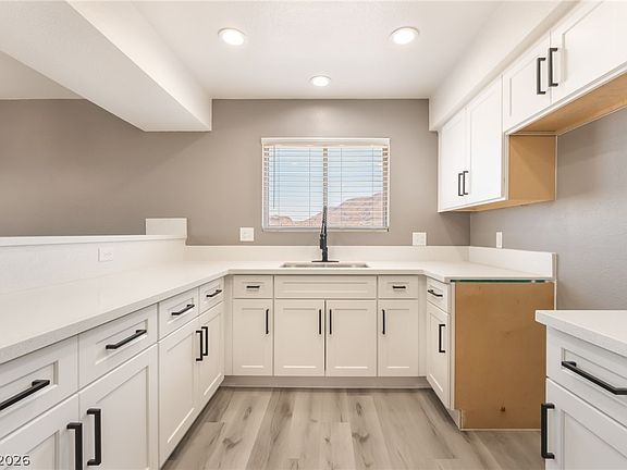 4th image of 5689 E Lake Mead Blvd APT 3