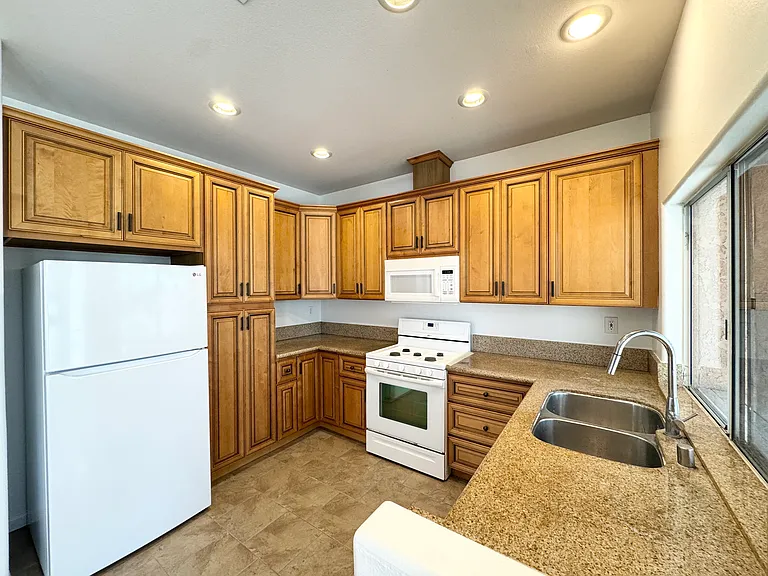 1555 Golfcrest Pl — Photo 13