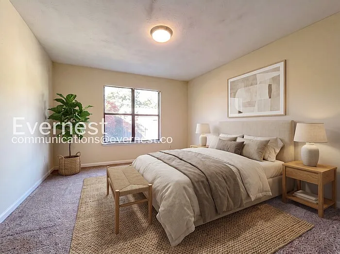 1174 Ridgecrest Ln SE — Photo 3