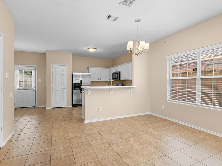 6238 Cottage Pines Dr — Photo 4