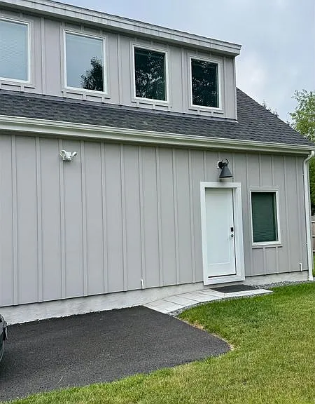 5 Douglas Cir — Photo 2