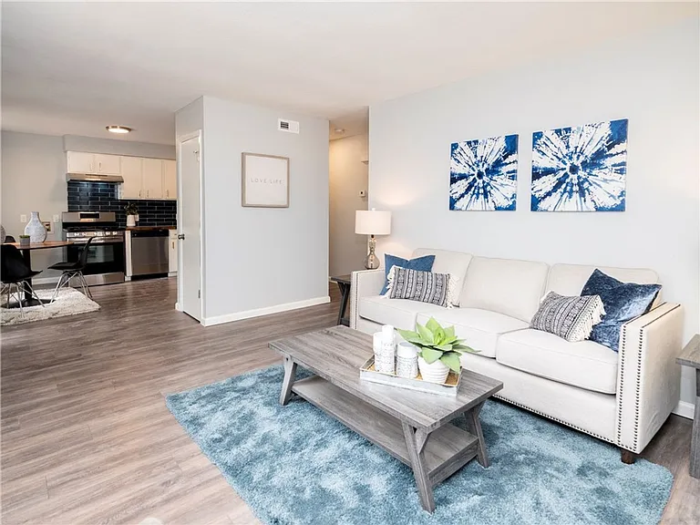 7004 Circle South Rd #B — Photo 9