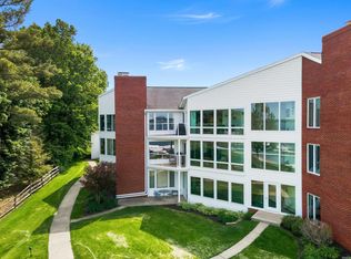 10660 N Southshore Dr #D3, Syracuse, IN 46567