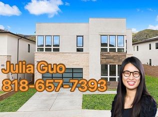 20561 W Overlook Ct, Northridge, CA 91326