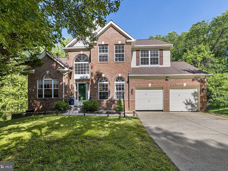 1st image of 19121 Wheatfield Dr