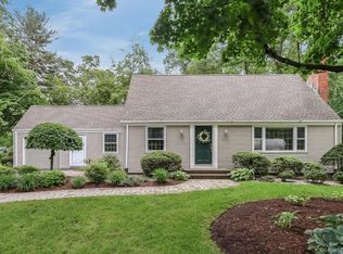 254 Buttonball Ln, Glastonbury, CT 06033