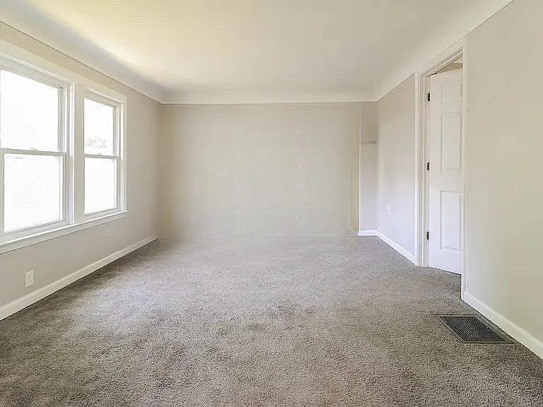 26636 Parkington St #1 — Photo 7