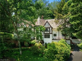 2421 Brentwood Rd NW, Canton, OH 44708