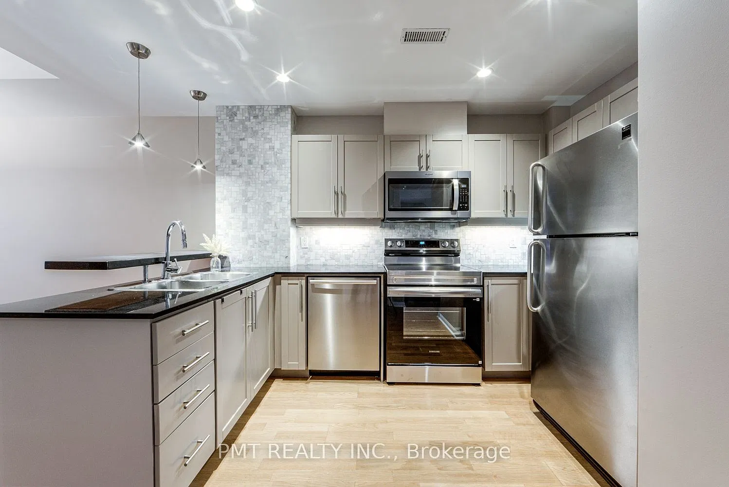 4 bed, $5,700 — Photo 3