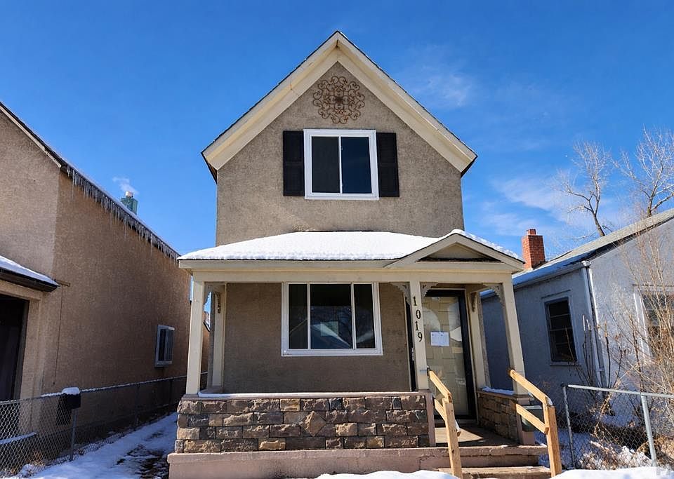 1st image of 1019 E Abriendo Ave