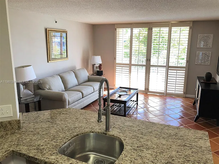 19901 E Country Club Dr #2206 — Photo 7