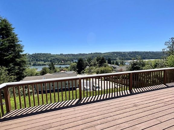 4th image of 93691 Bay Park Ln
