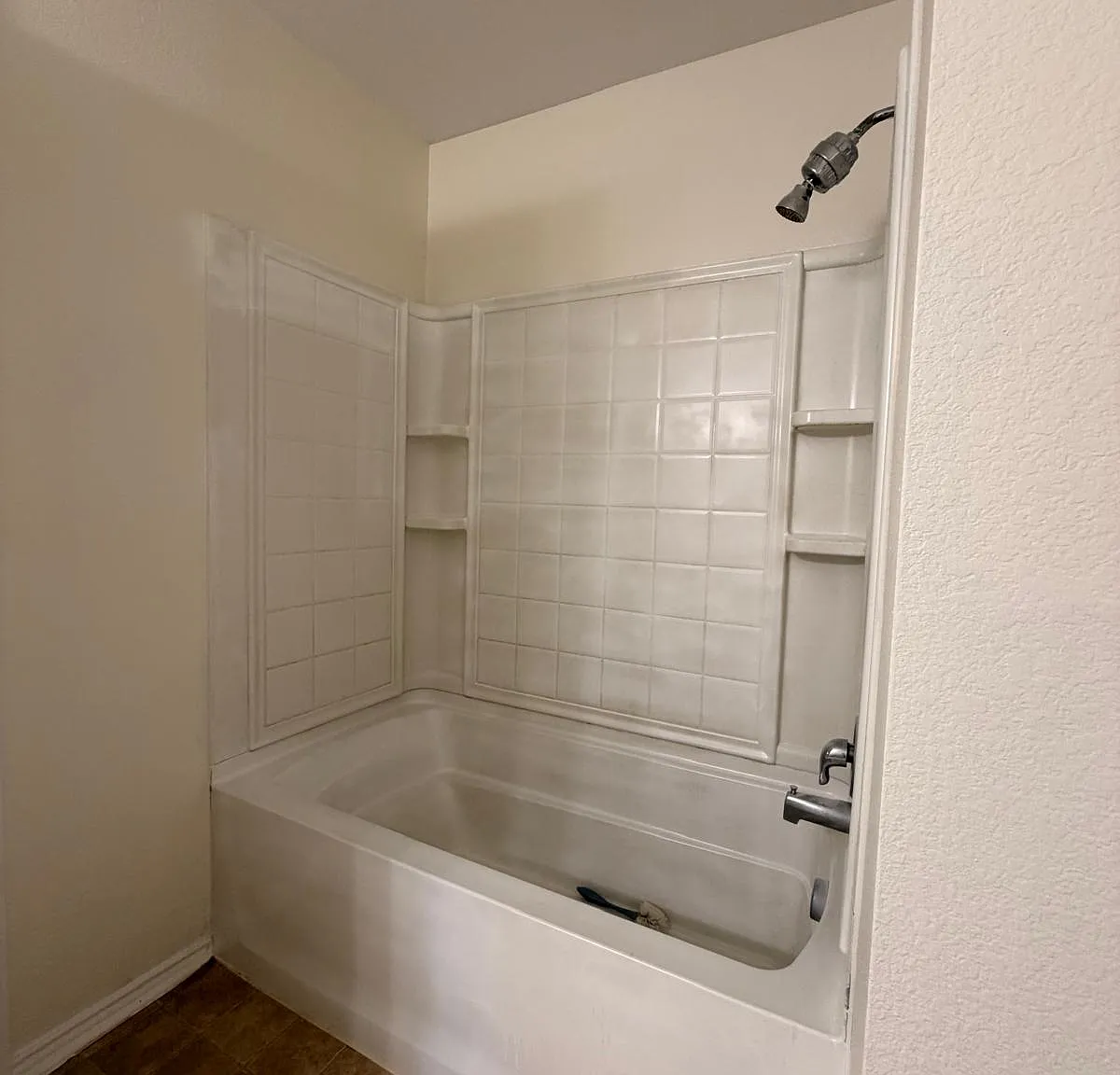 3 bed, 1452 sqft, $1,875 — Photo 4