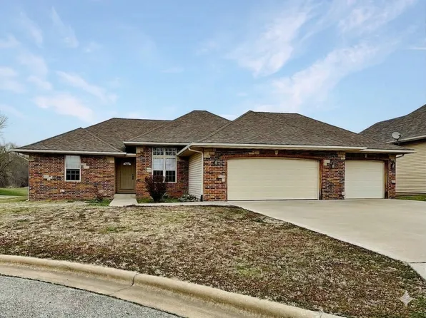 409 E Cottage Pl, Republic, MO 65738