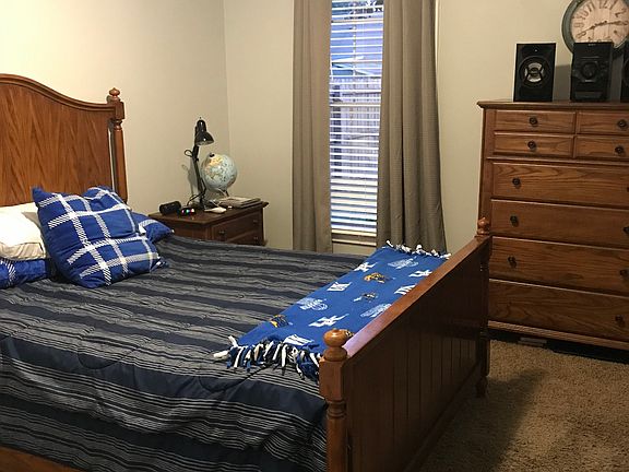 4th image of 4144 Mayflower Dr