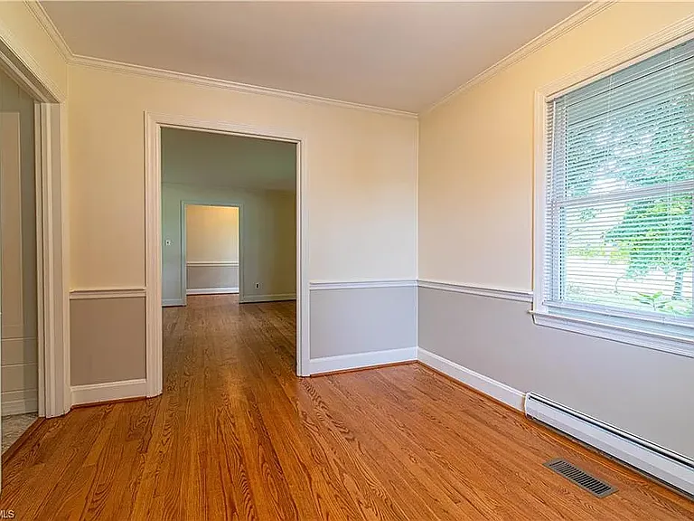 654 Meadowlark Dr — Photo 3