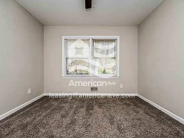 435964_013_wm_-_bedroom_13448456.jpg