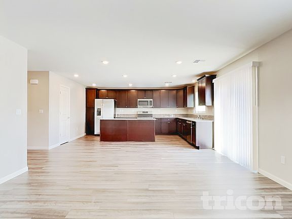 3rd image of 8958 Elk Ravine Dr