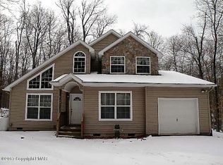 1122 Ranger Trl, Pocono Lake, PA 18347