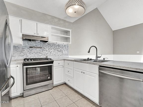 3rd image of 5014 Hickory St