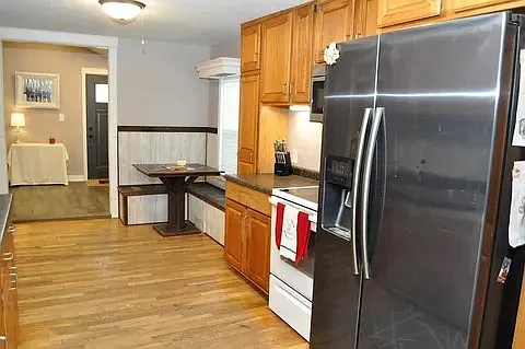 3 bed, 1460 sqft, $1,850 — Photo 2