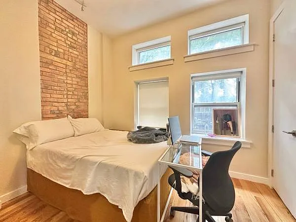 First floor bedroom - N Glenwood Ave