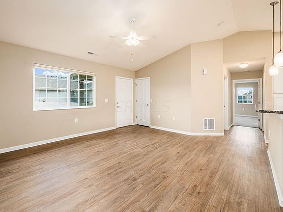 4th image of 8427 Taylor Chase Dr